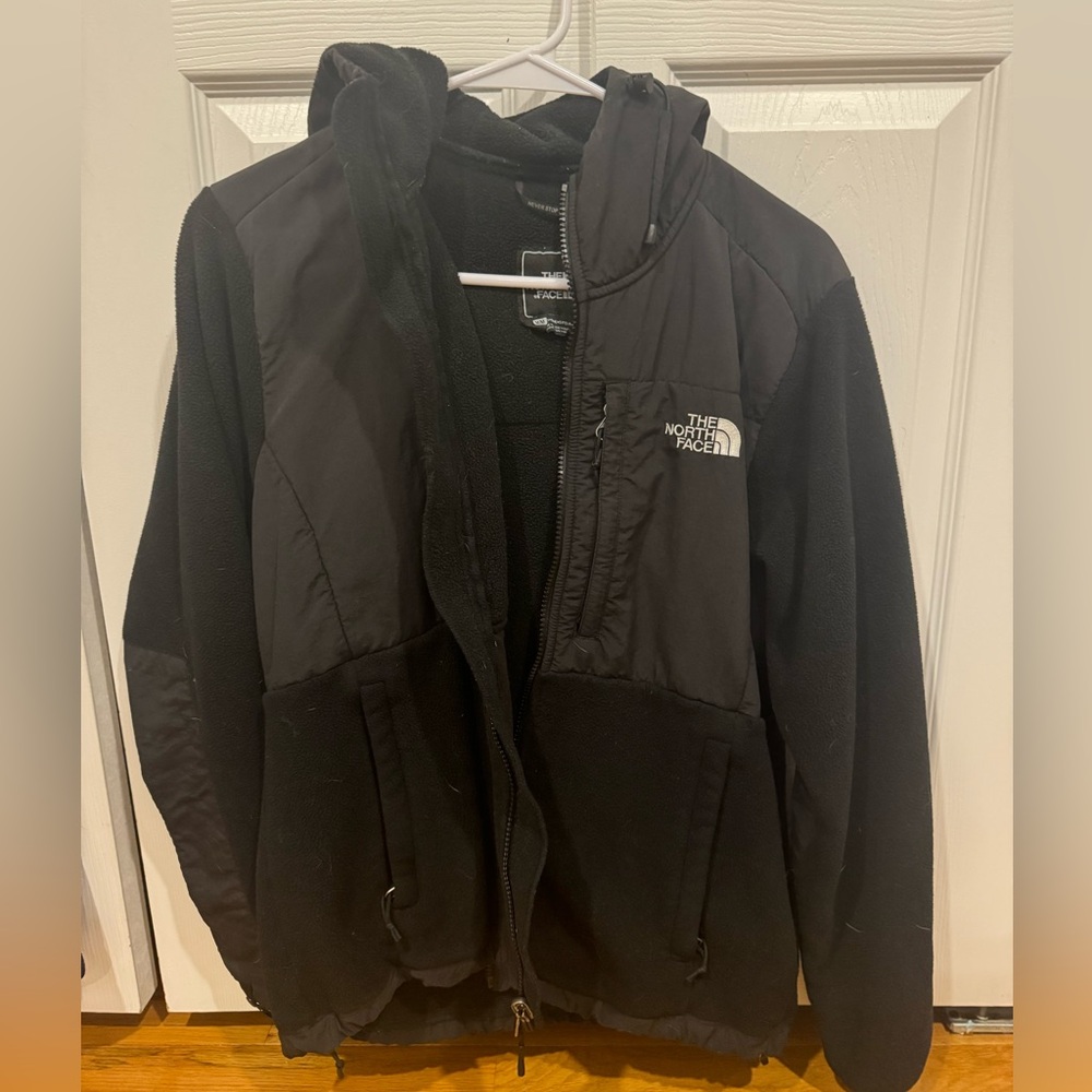 Woman’s fleece north face zip up hoodie
